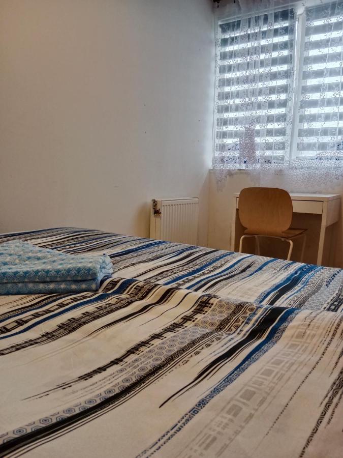 La Madriguera Bed & Breakfast Raszyn Eksteriør bilde