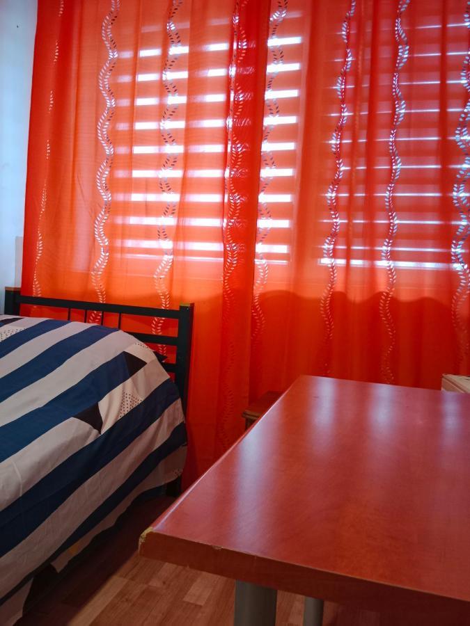 La Madriguera Bed & Breakfast Raszyn Eksteriør bilde