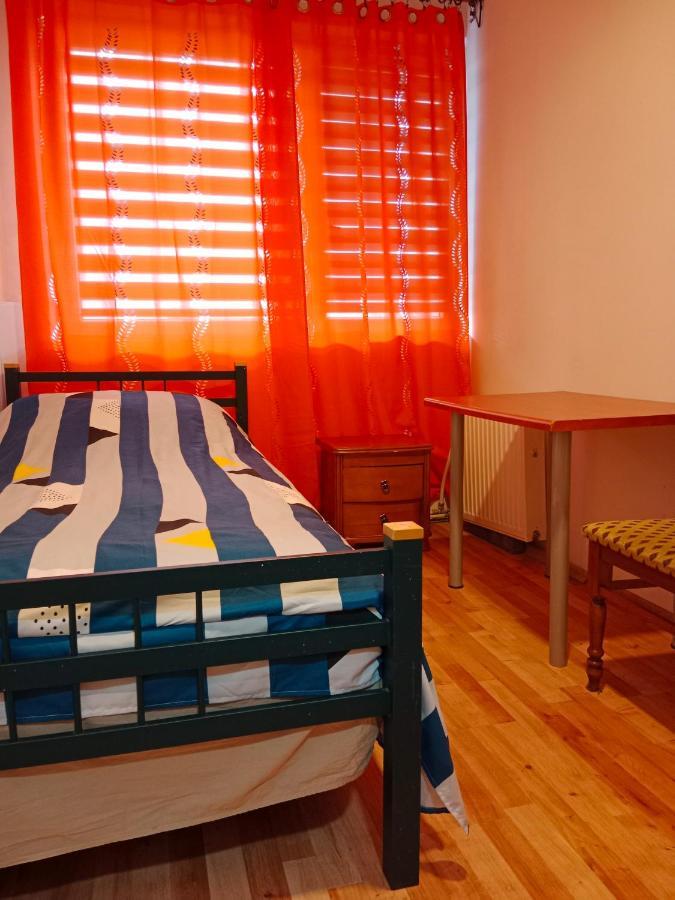 La Madriguera Bed & Breakfast Raszyn Eksteriør bilde